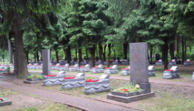 Северное кладбище в Санкт-Петербурге является историческим памятником